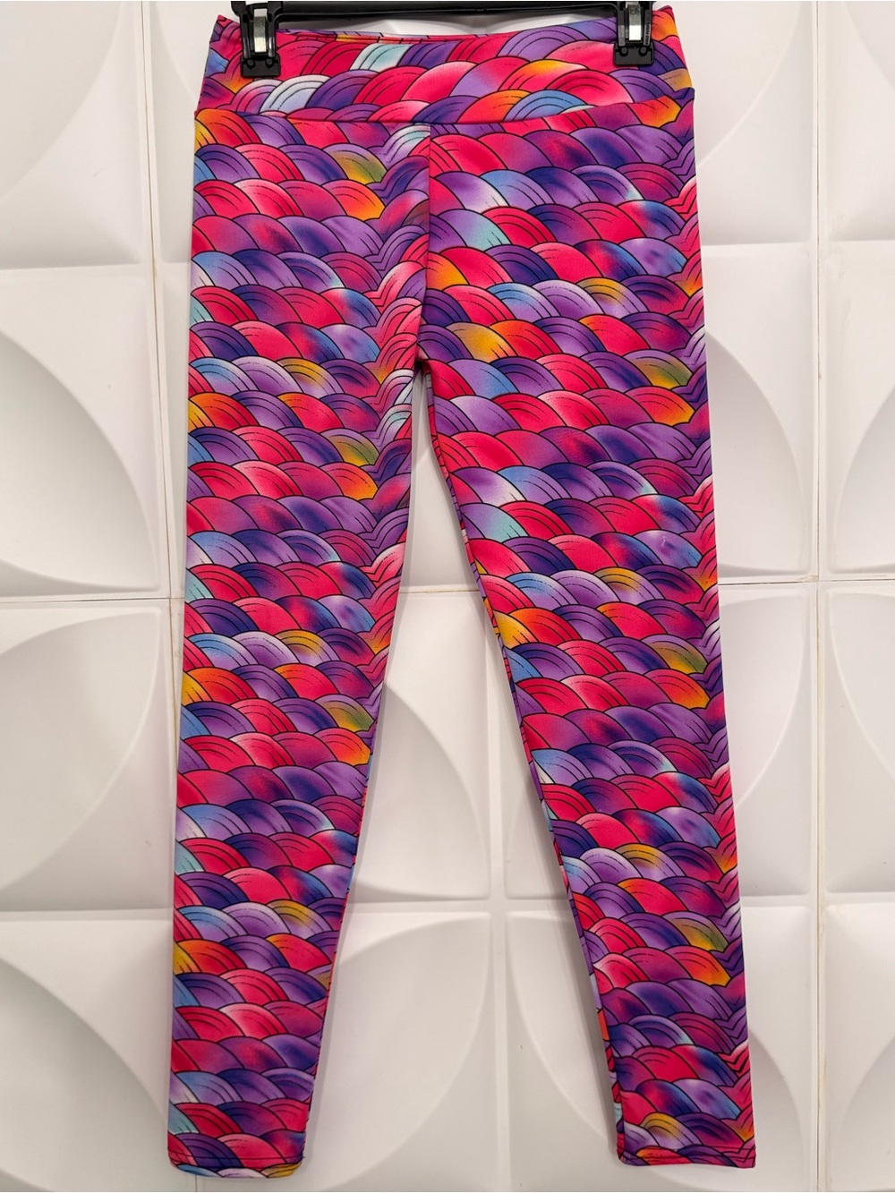 Vibrant Pink & Purple Patterned Leggings for Women